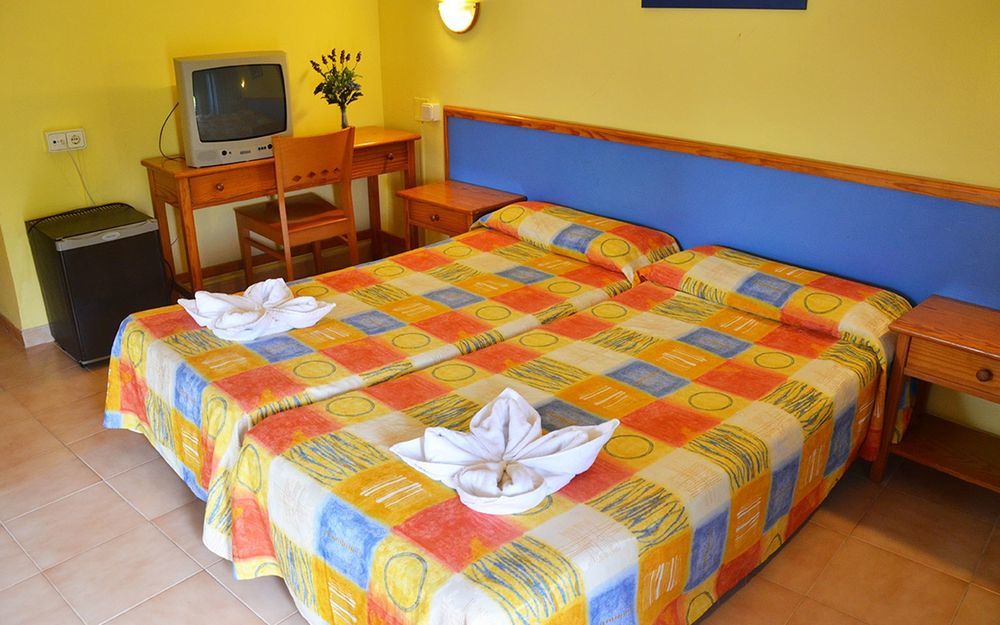 Hotel Vibra Marco Polo II - Adults Only San Antonio  Buitenkant foto