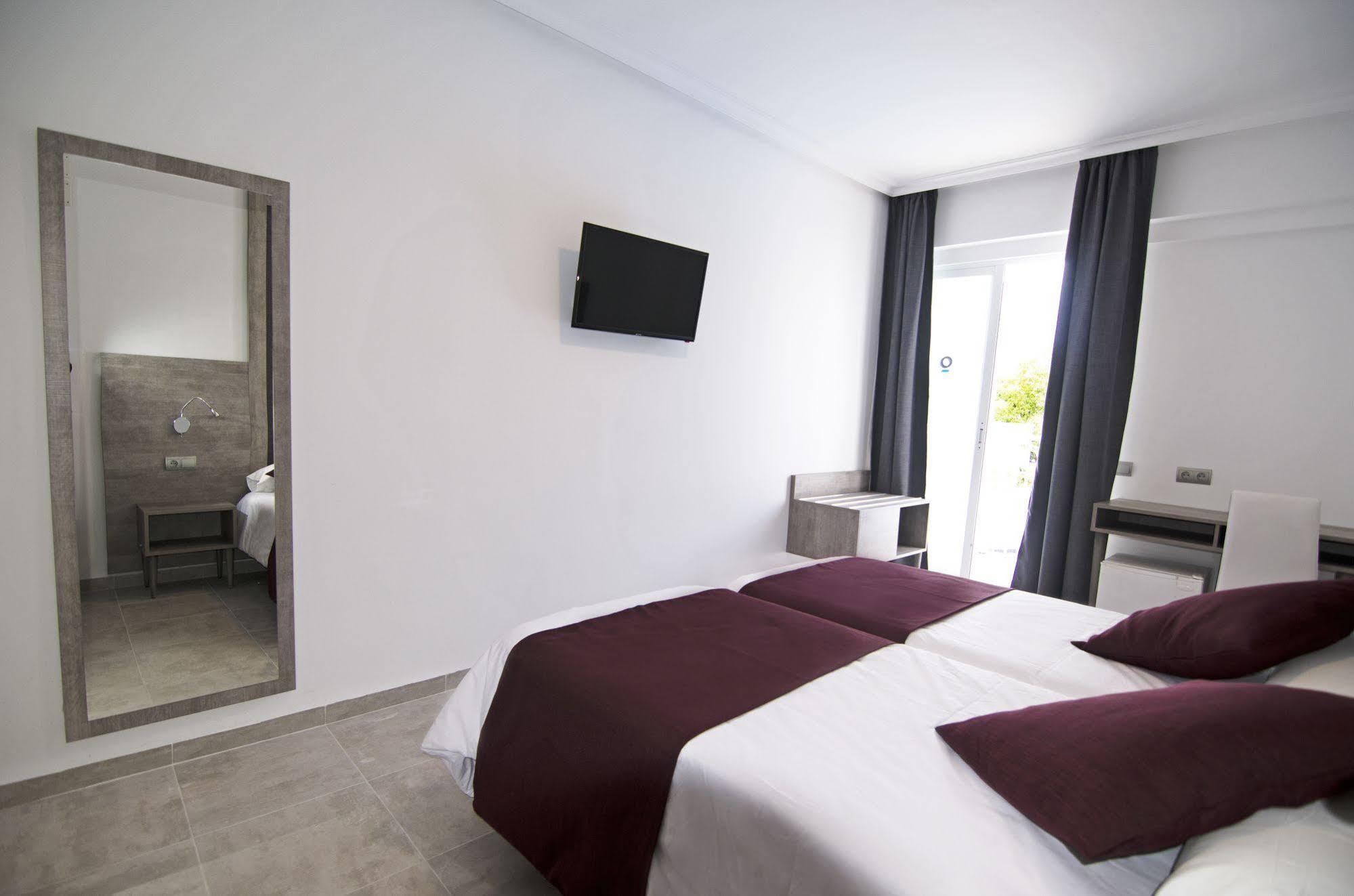 Hotel Vibra Marco Polo II - Adults Only San Antonio  Buitenkant foto